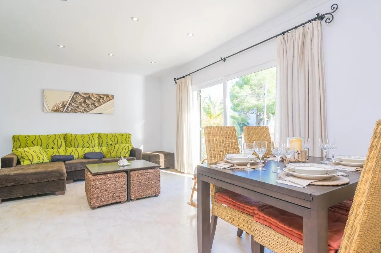 קולוניה סנט ג'ורדי Lluna Home 0*, קולוניה סנט ג'ורדי