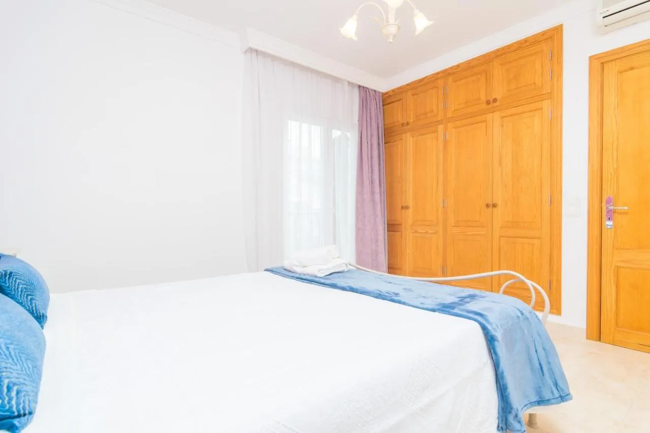 בקתה קולוניה סנט ג'ורדי Lluna Home