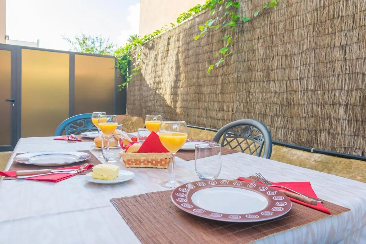 בקתה קולוניה סנט ג'ורדי Lluna Home ספרד